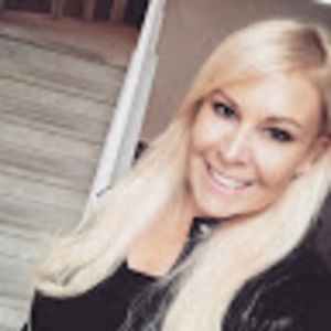 Meet your Posher, Joelle